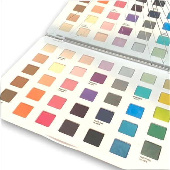 Sephora+ Pantone Universe Shades of Nature Palette - Picture 5 of 7
